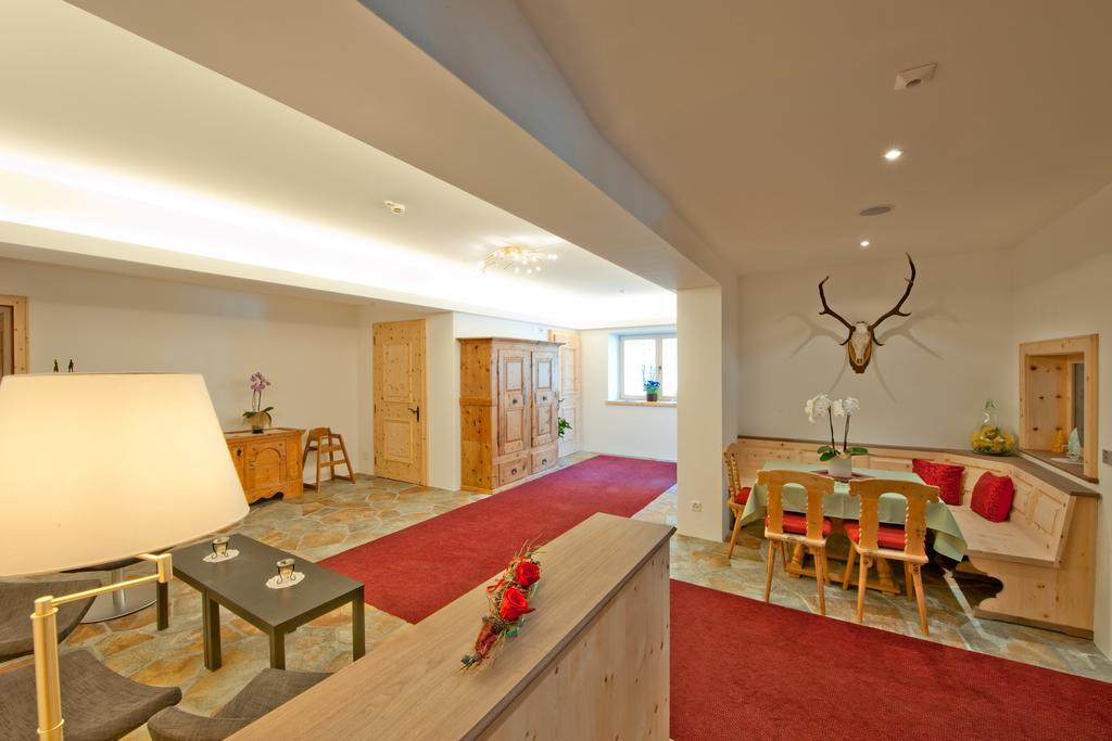 Hotel Chesa Grischa Sils Baselgia Extérieur photo
